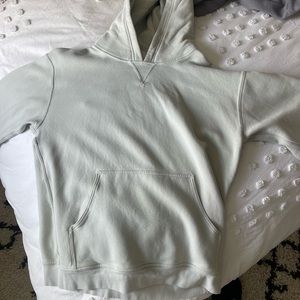 lulu lemon sweatshirt
